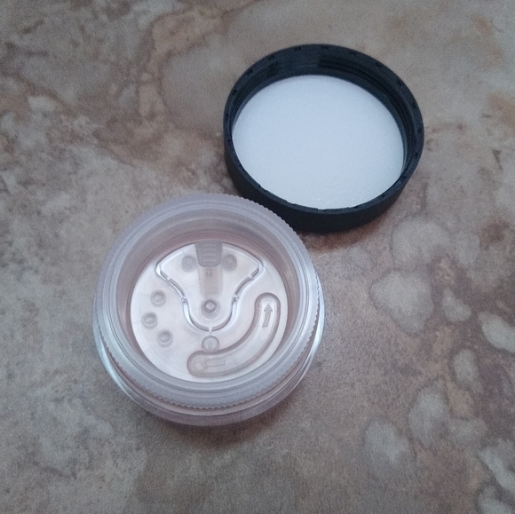 Bare Minerals Matte Foundation - Picture 3 of 3